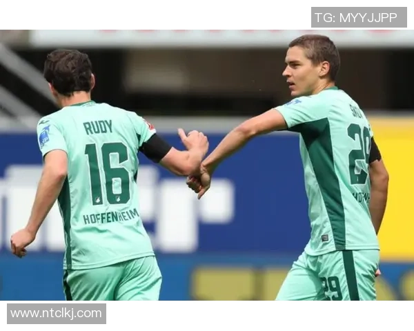 克亚尔：从丹麦国脚到足球场上的坚守者与精神象征