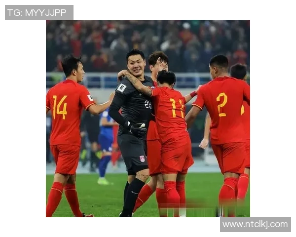 曾登春晚舞台的中国国足球星与绿茵场外别样风采展现